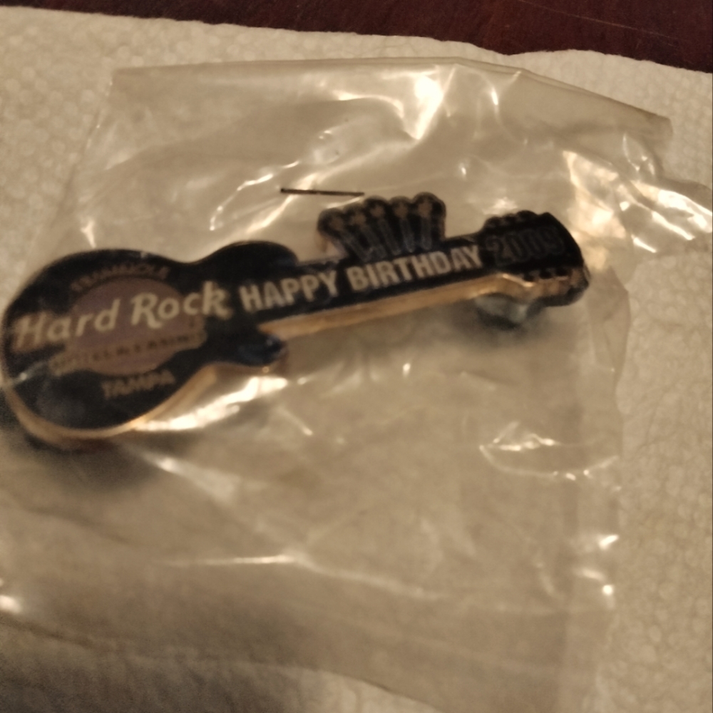 Hard Rock pin